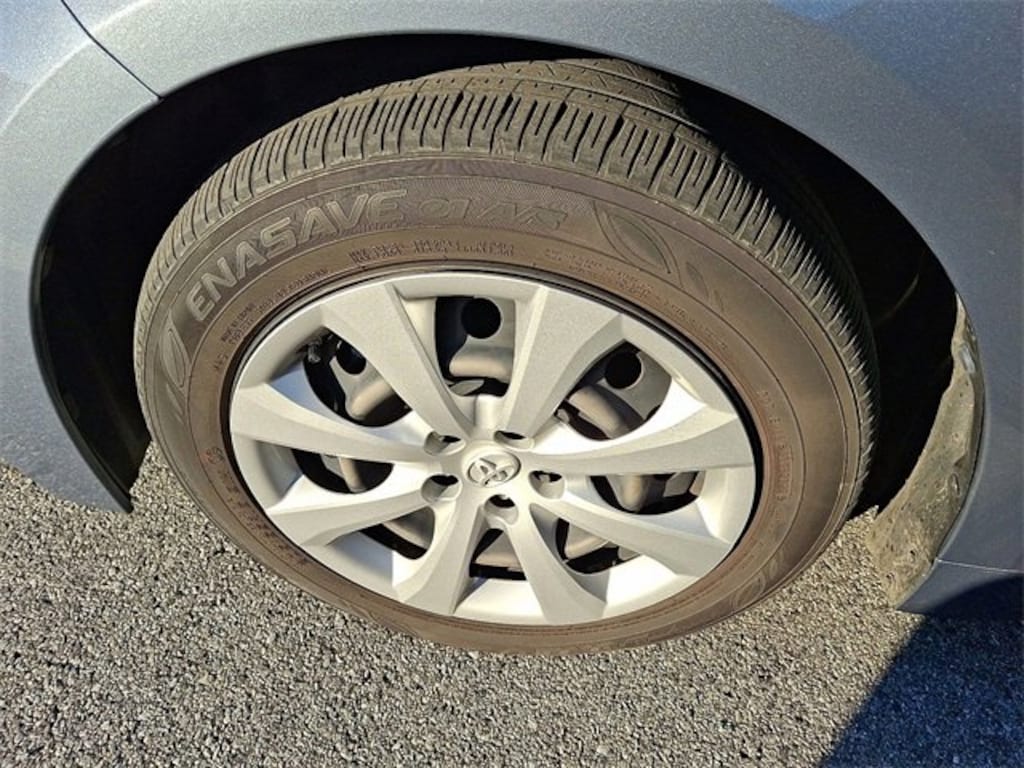 Used 2022 Toyota Corolla LE Sedan