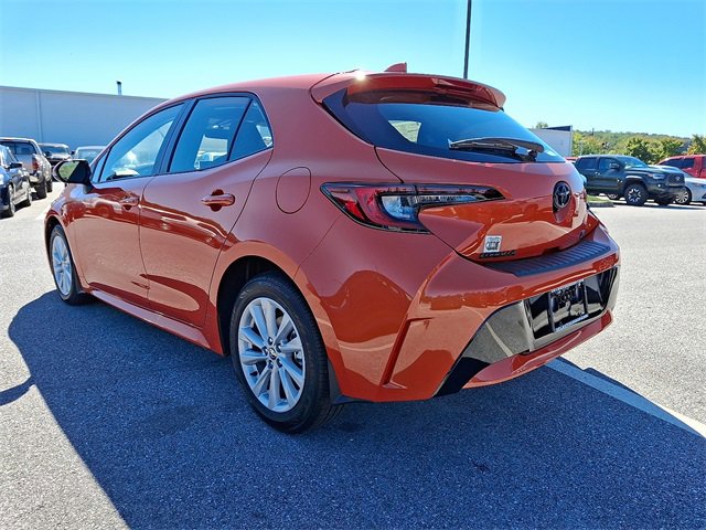 2025 Toyota Corolla SE photo 3