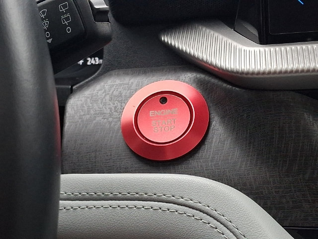 2025 Ford Explorer Platinum - Photo 25