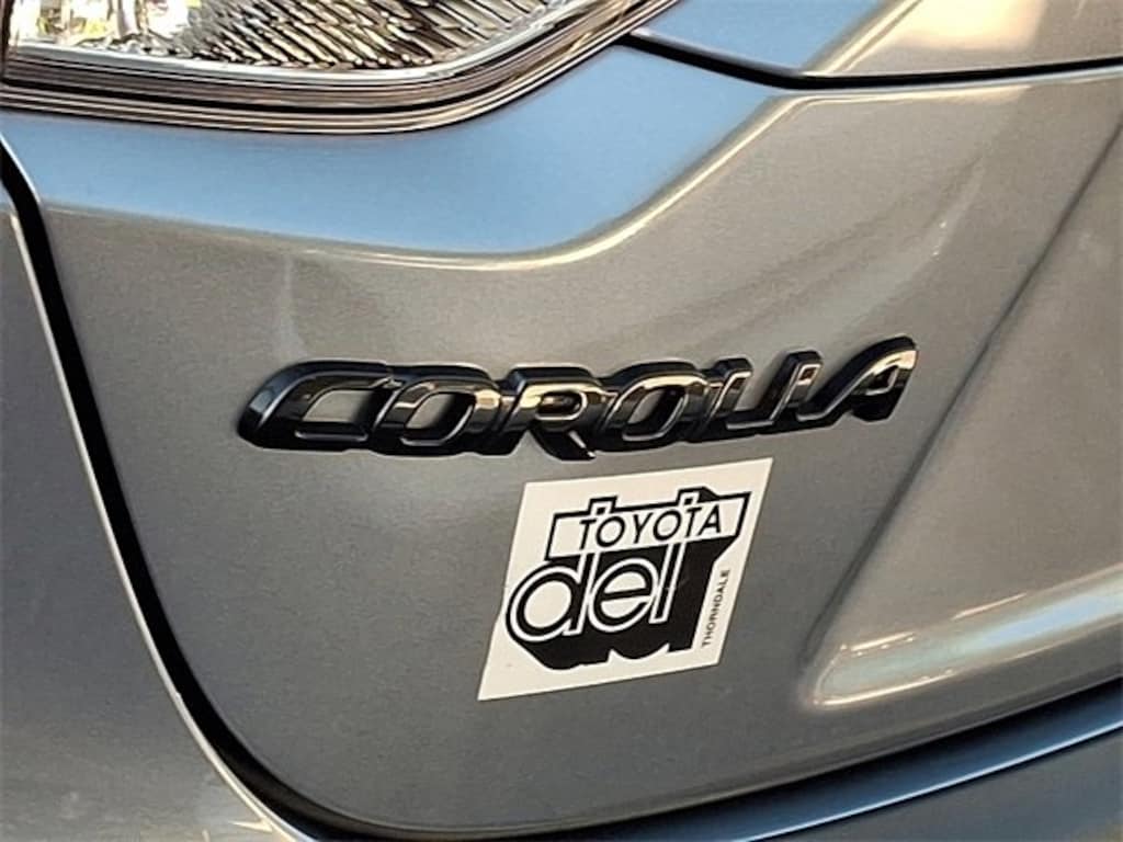 Used 2022 Toyota Corolla LE Sedan