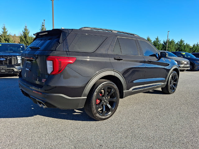 2023 Ford Explorer ST - Photo 6