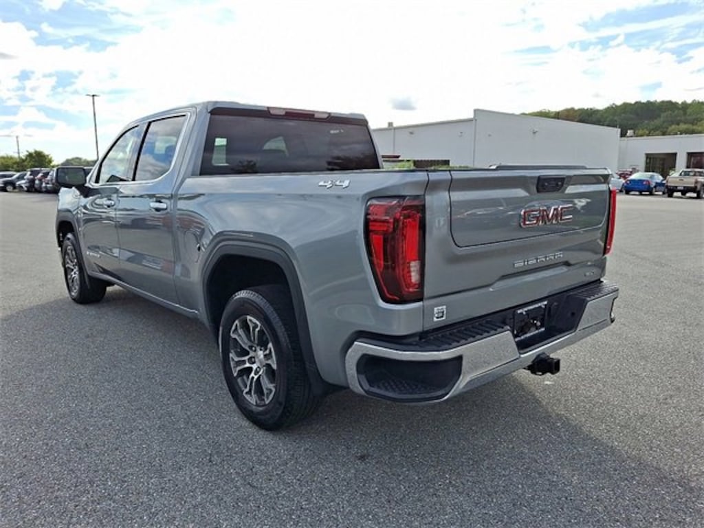Used 2025 GMC Sierra 1500 SLT Truck Crew Cab