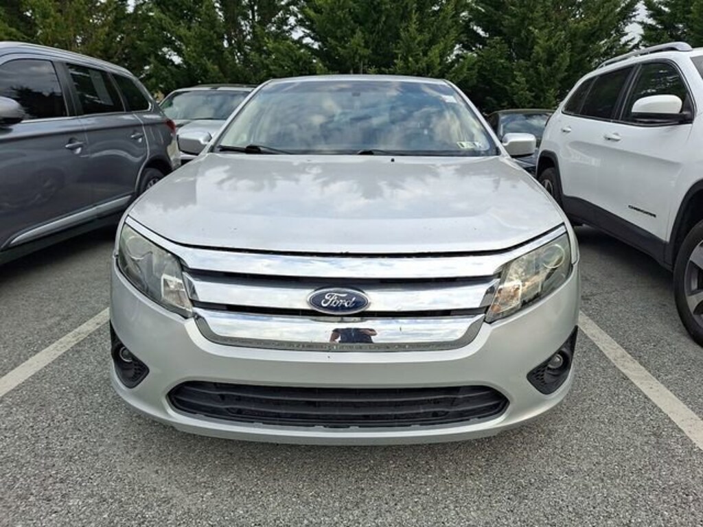 Used 2012 Ford Fusion SE Sedan