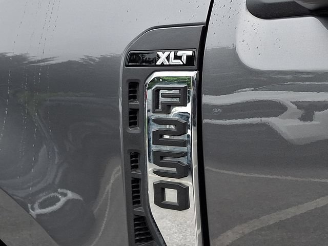 2025 Ford F-250 Super Duty XLT - Photo 29