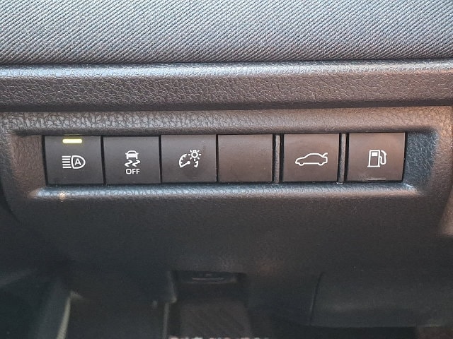 2025 Toyota Camry LE - Photo 25
