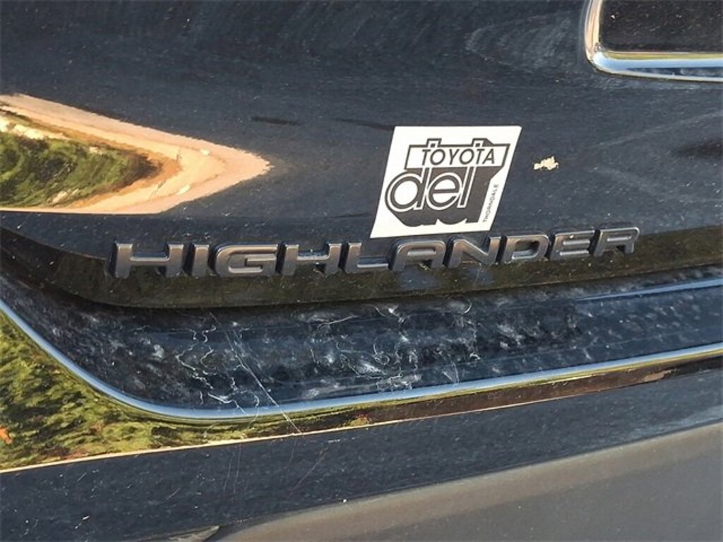 Used 2022 Toyota Highlander XLE SUV