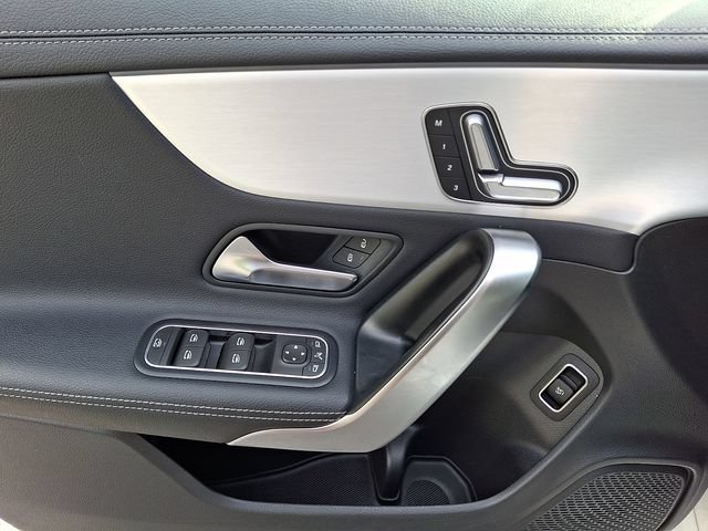 2025 Mercedes-Benz CLA CLA 250 - Photo 12