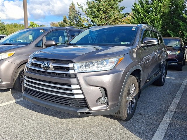 2019 Toyota Highlander XLE photo 2