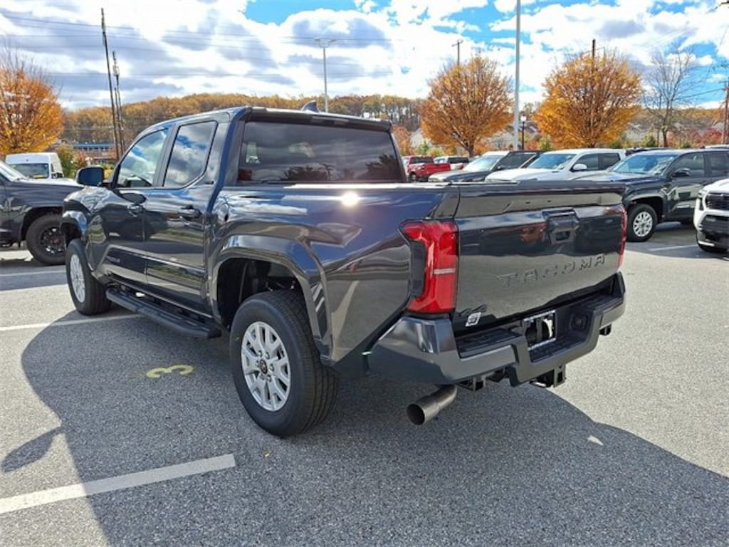 New 2025 Toyota Tacoma SR5 Truck Double Cab