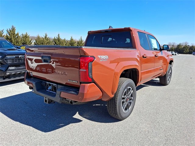 2025 Toyota Tacoma TRD Sport photo 4