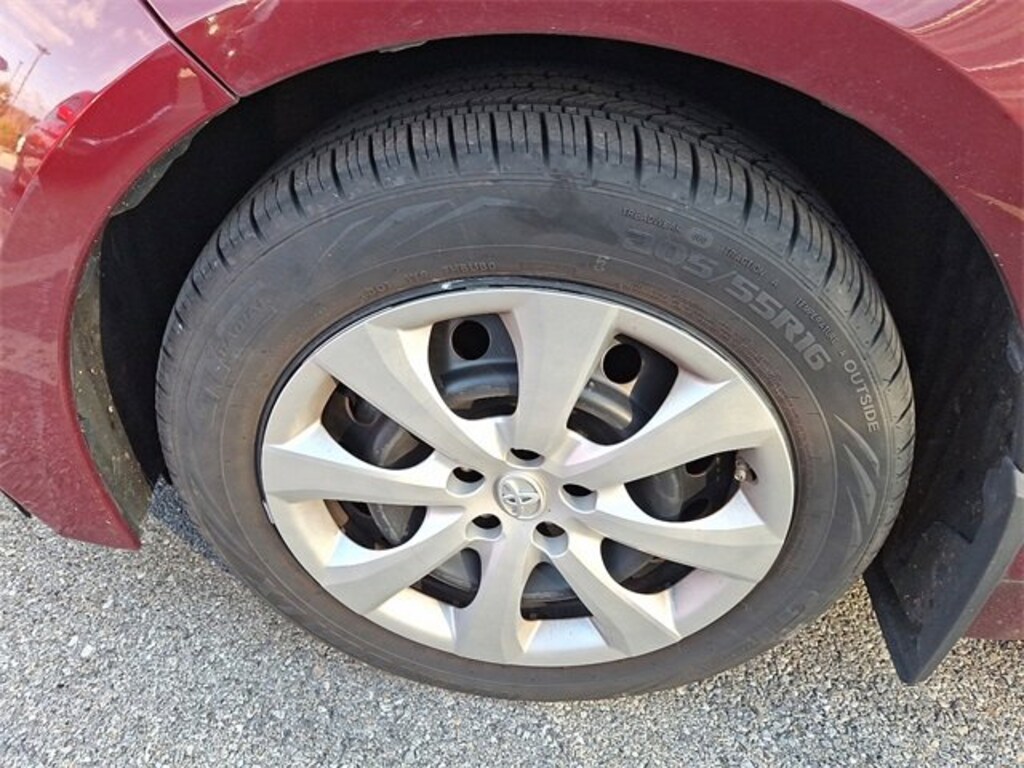 Used 2022 Toyota Corolla LE Sedan