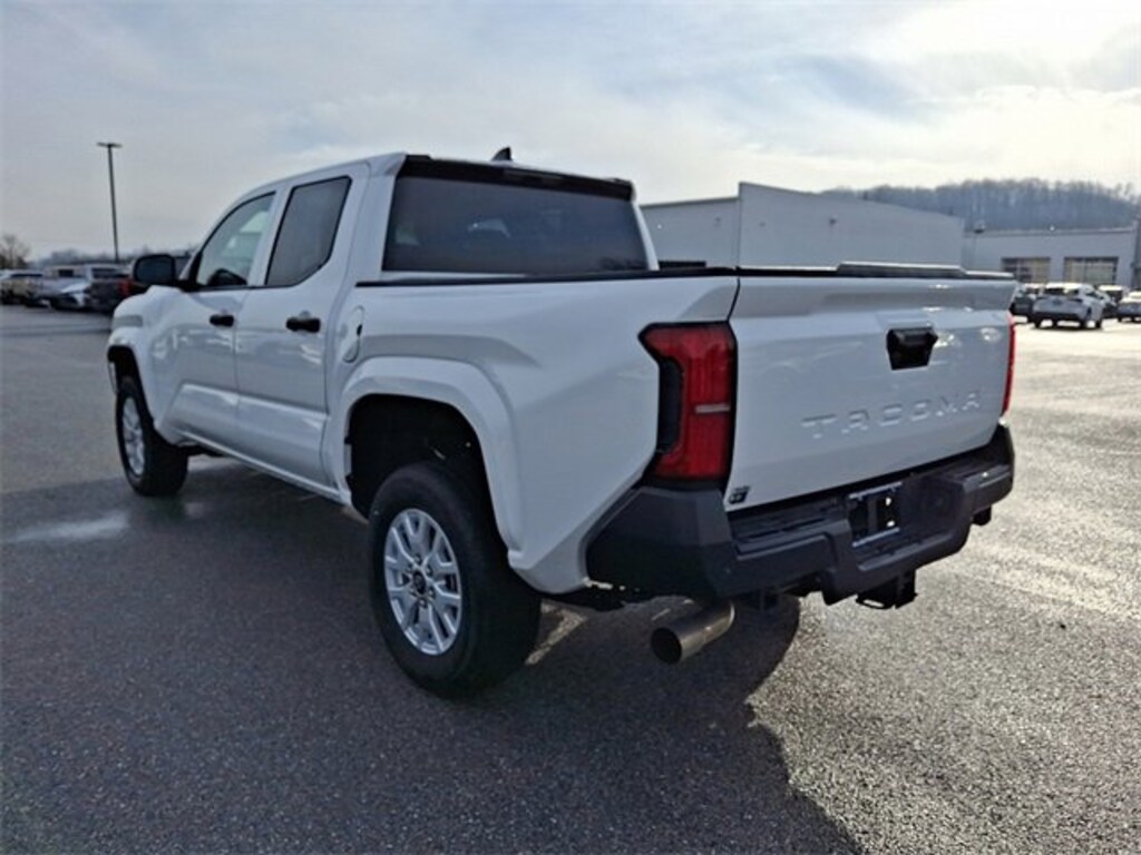 Used 2025 Toyota Tacoma 2WD SR Truck Double Cab