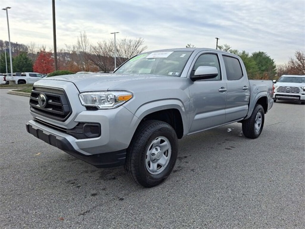 Certified 2022 Toyota Tacoma 4WD SR Truck Double Cab