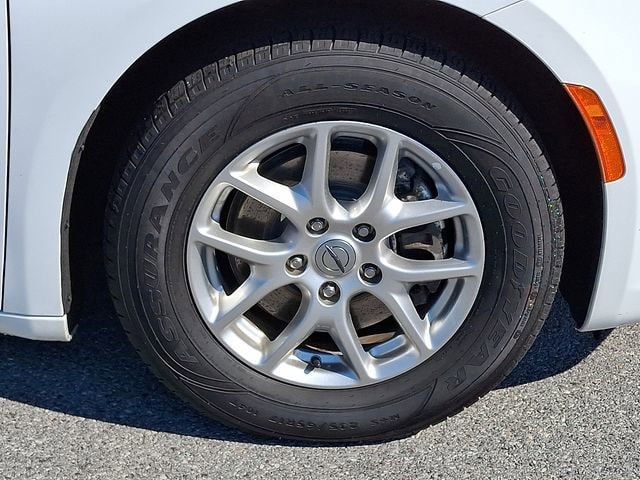 2023 Chrysler Pacifica Touring L - Photo 8