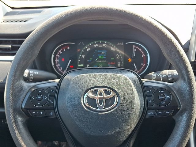 2024 Toyota RAV4 XLE - Photo 18