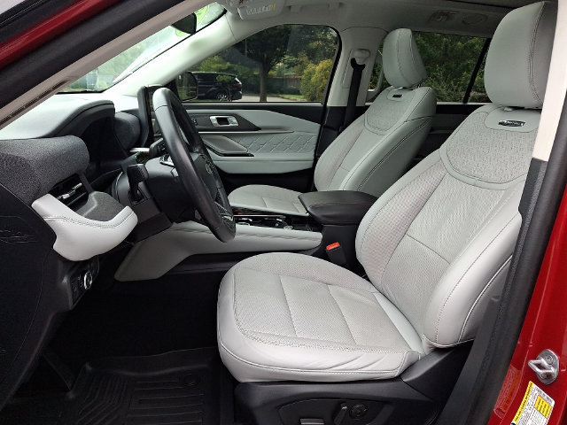 2025 Ford Explorer Platinum - Photo 14