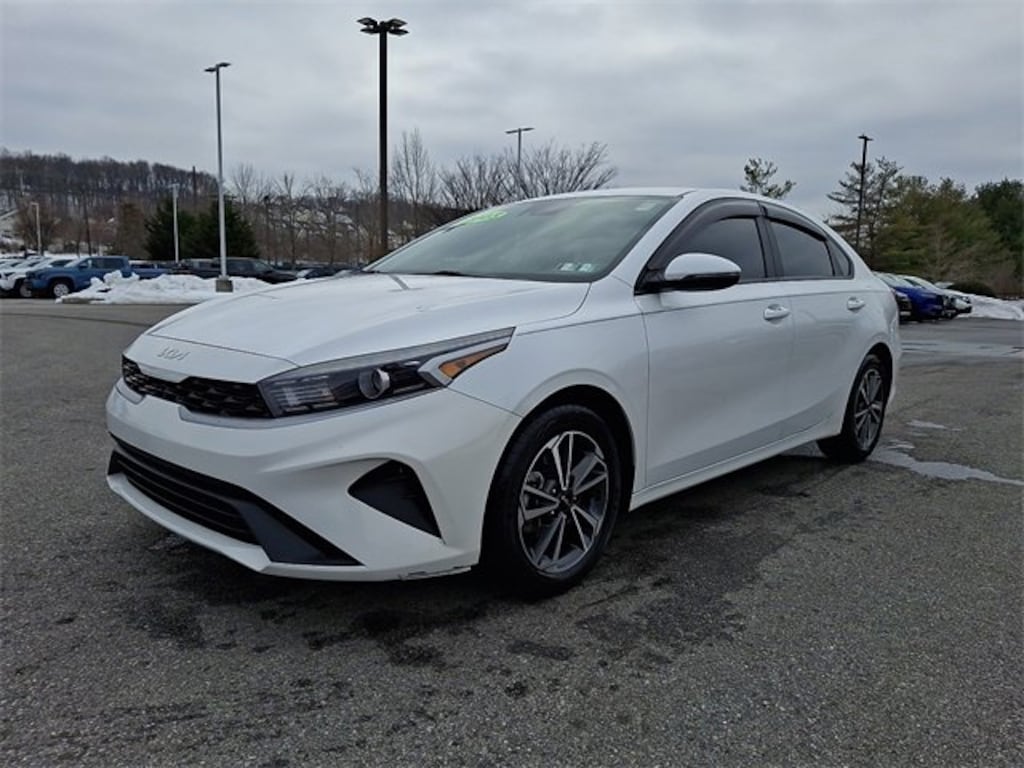 Used 2023 Kia Forte LXS Sedan