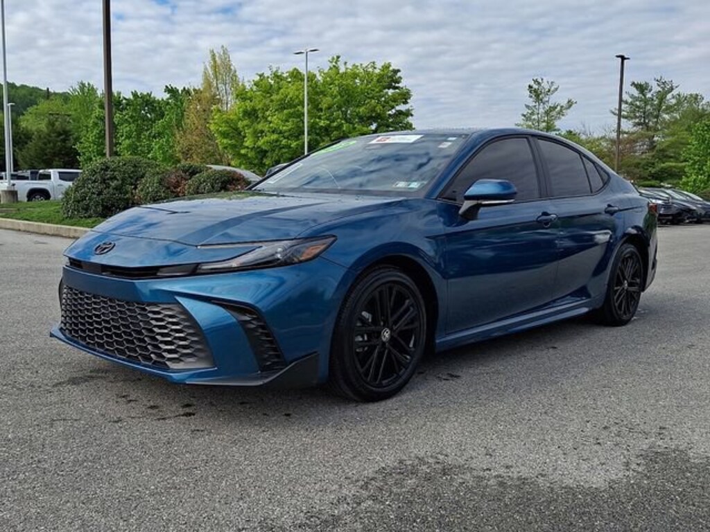 Certified 2025 Toyota Camry SE Sedan