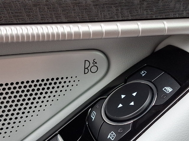 2025 Ford Explorer Platinum - Photo 27