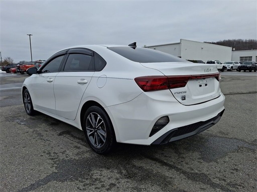 Used 2023 Kia Forte LXS Sedan