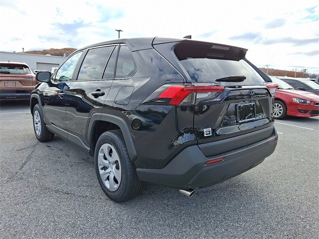 2025 Toyota RAV4 LE photo 2