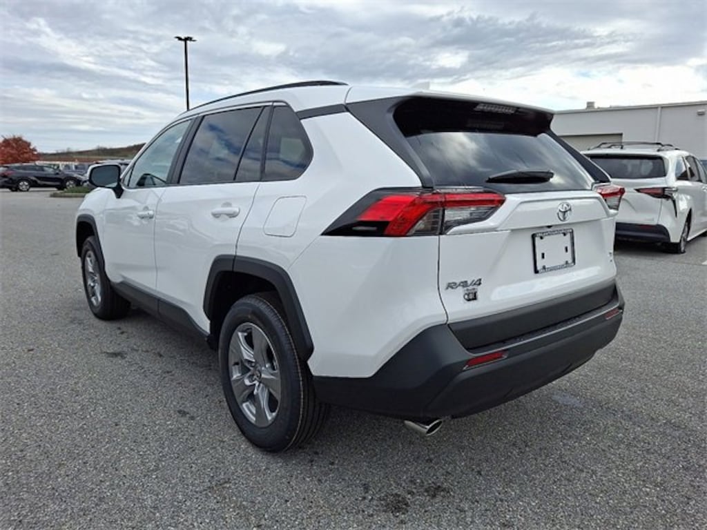 New 2025 Toyota RAV4 XLE SUV
