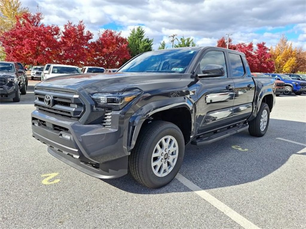 New 2025 Toyota Tacoma SR5 Truck Double Cab