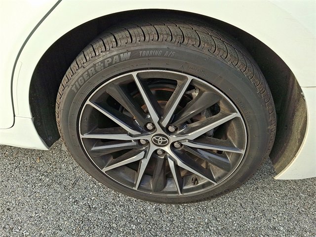 2023 Toyota Camry SE photo 3