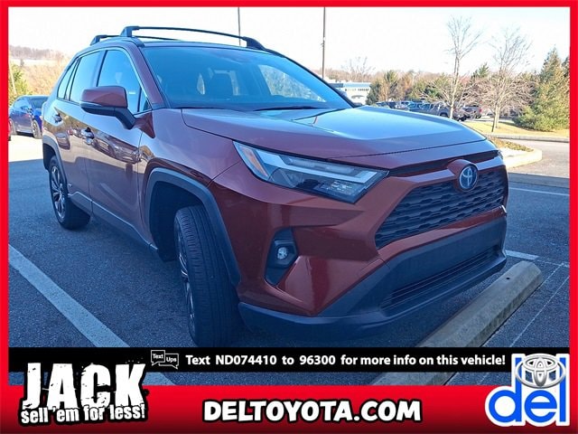 2022 Toyota RAV4 XLE Premium's photo