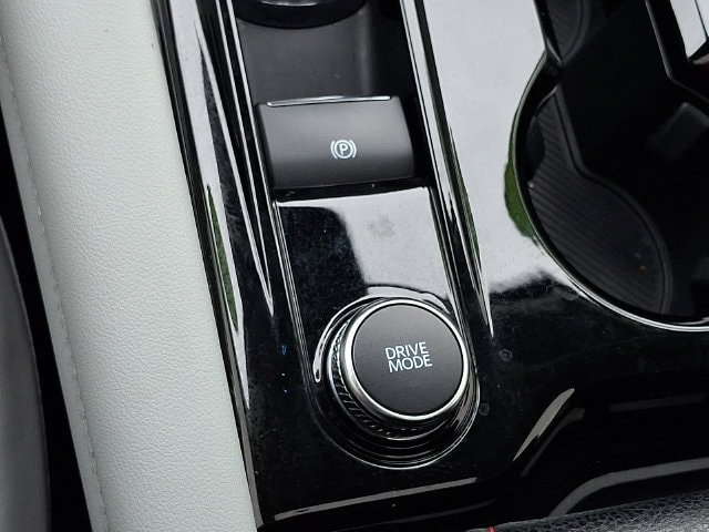 2025 Ford Explorer Platinum - Photo 26
