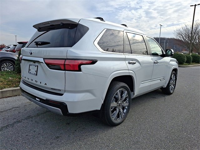 2026 Toyota Tundra Limited photo 3