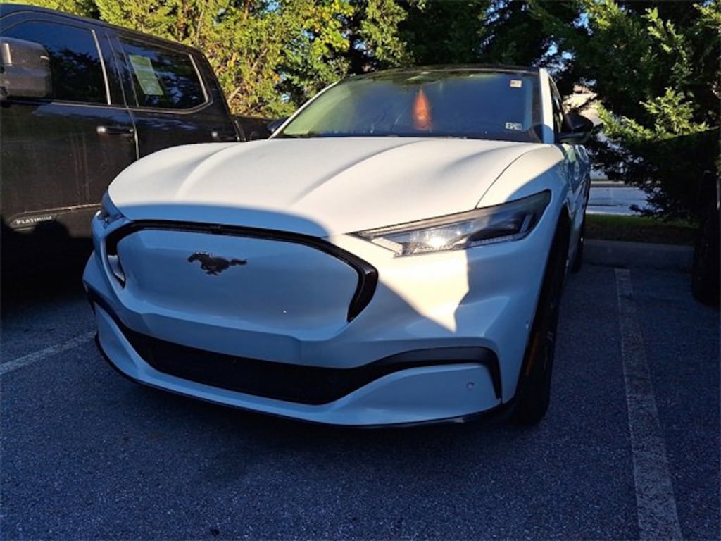 Used 2021 Ford Mustang Mach-E Premium SUV