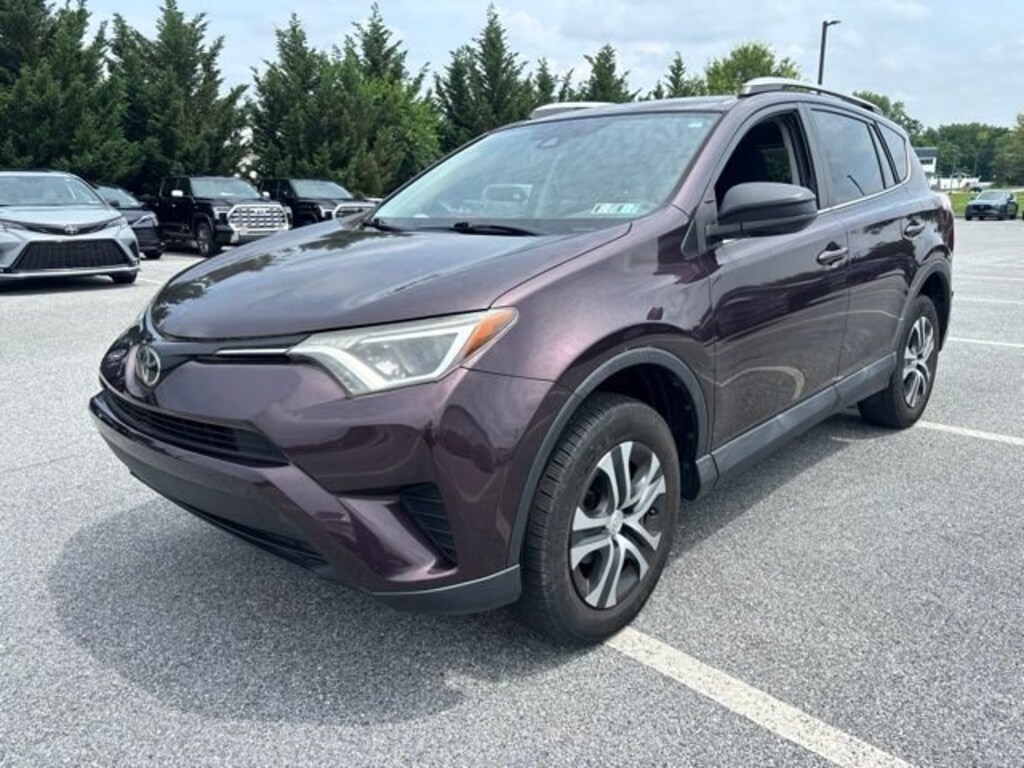 Used 2017 Toyota RAV4 LE SUV