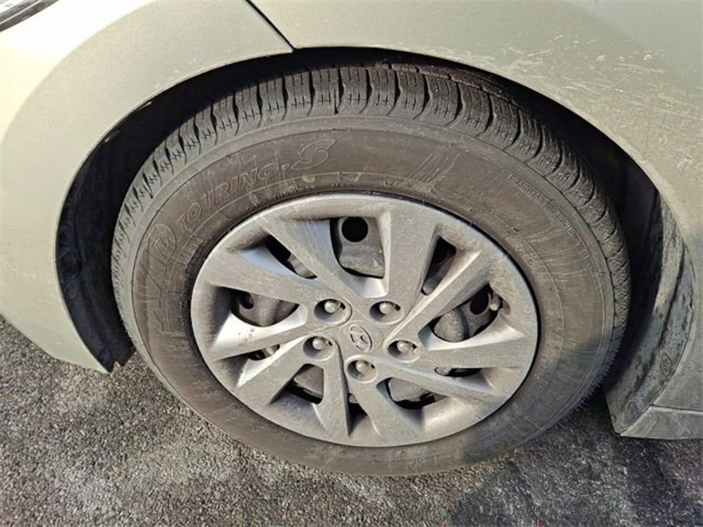 Used 2018 Hyundai Elantra SE Sedan