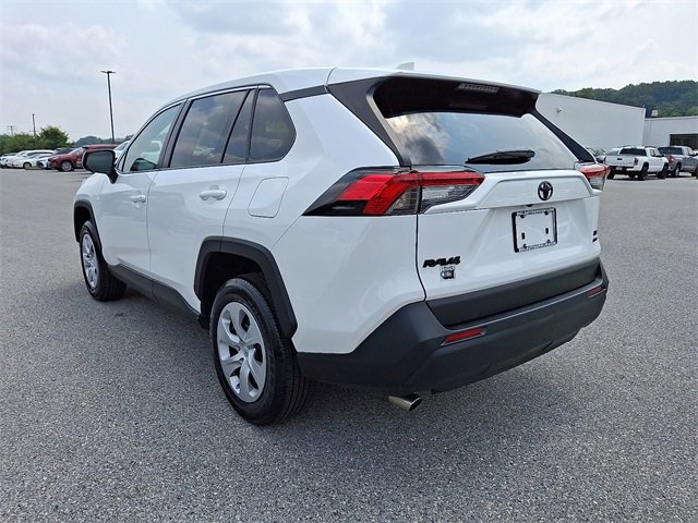 2025 Toyota RAV4 LE photo 2