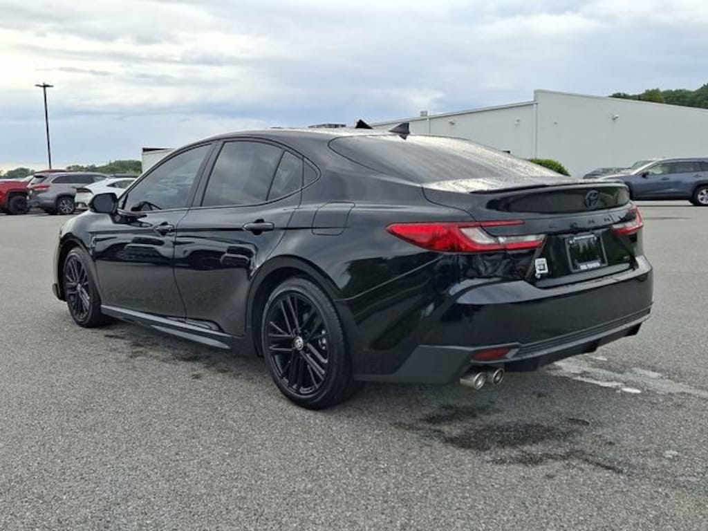 Used 2026 Toyota Camry SE Sedan