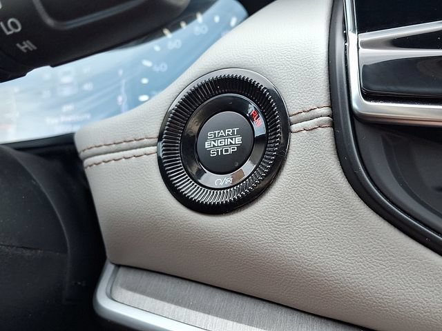 2025 Jeep Compass Limited - Photo 23