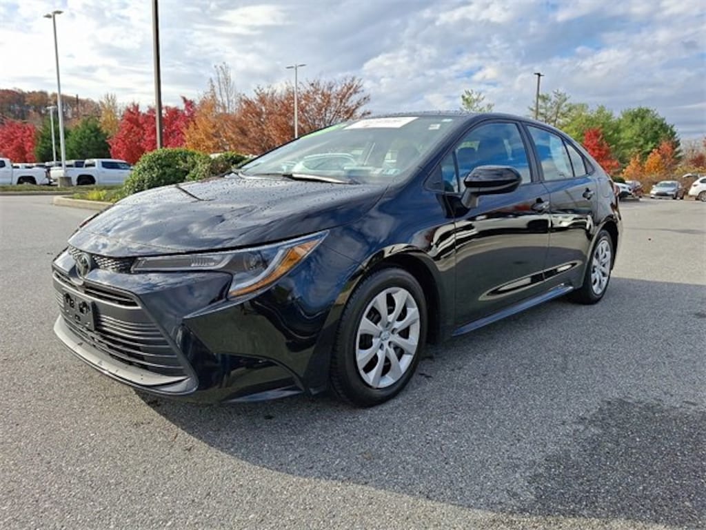 Certified 2024 Toyota Corolla LE Sedan