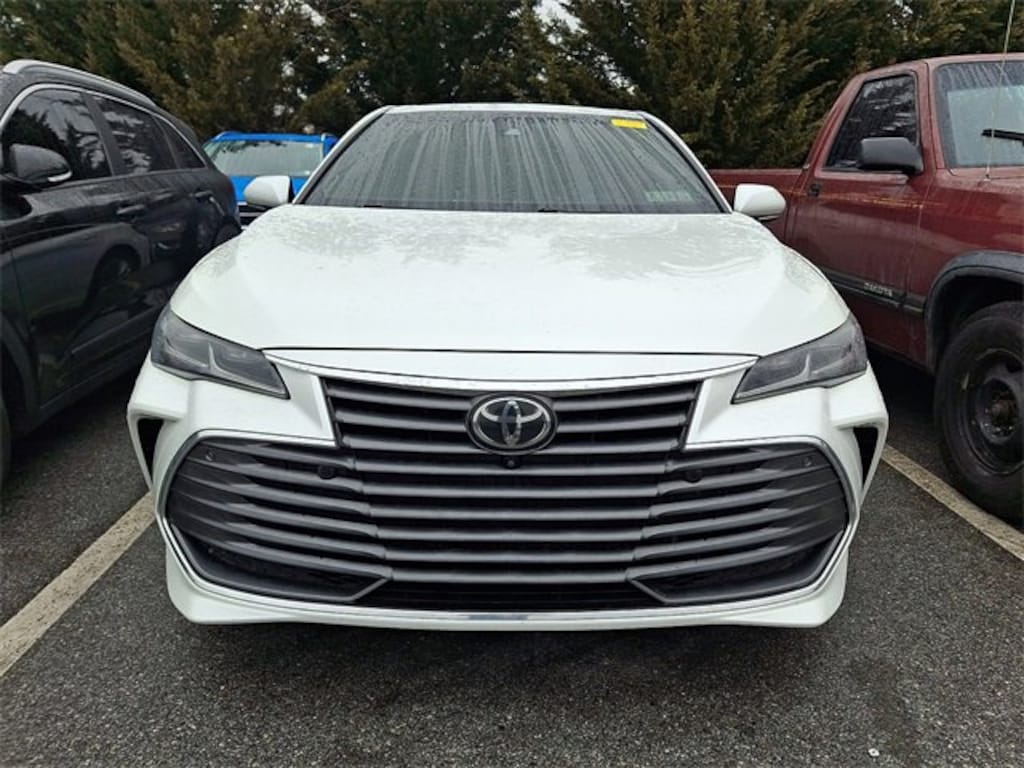 Certified 2021 Toyota Avalon Limited Sedan