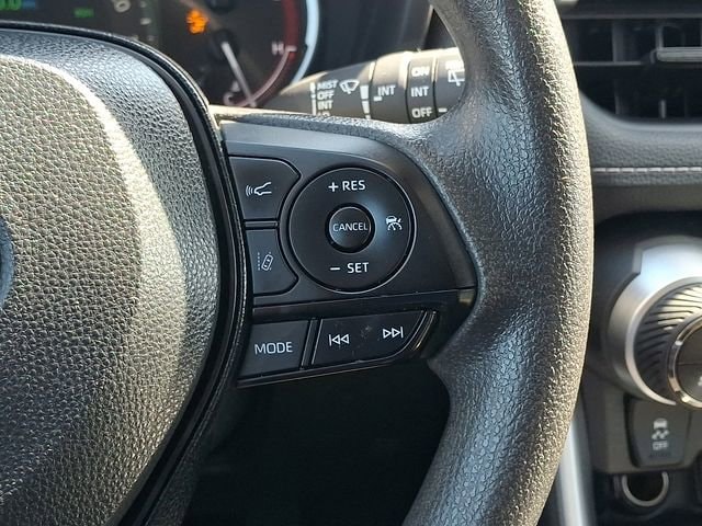 2024 Toyota RAV4 XLE - Photo 21
