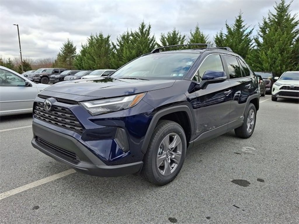New 2025 Toyota RAV4 Hybrid XLE SUV