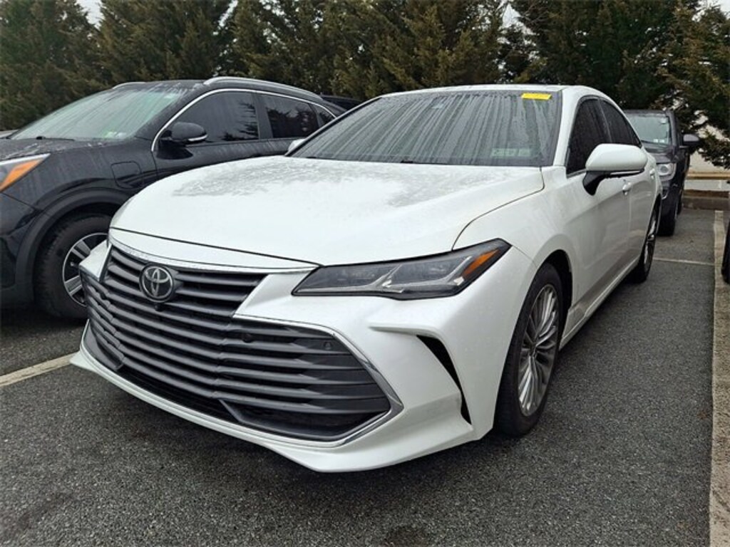 Certified 2021 Toyota Avalon Limited Sedan
