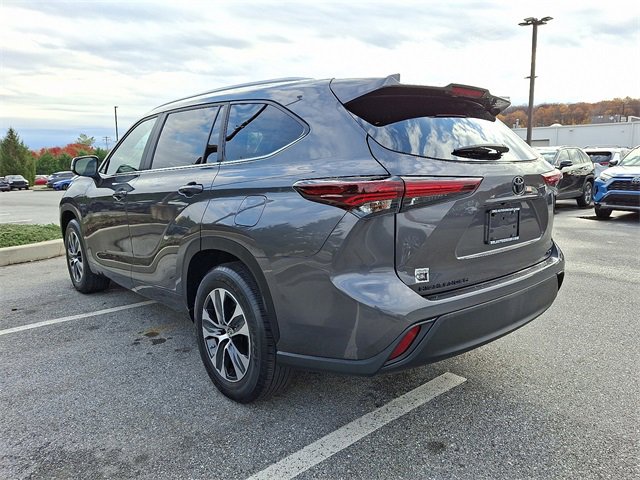 2024 Toyota Highlander XLE photo 4