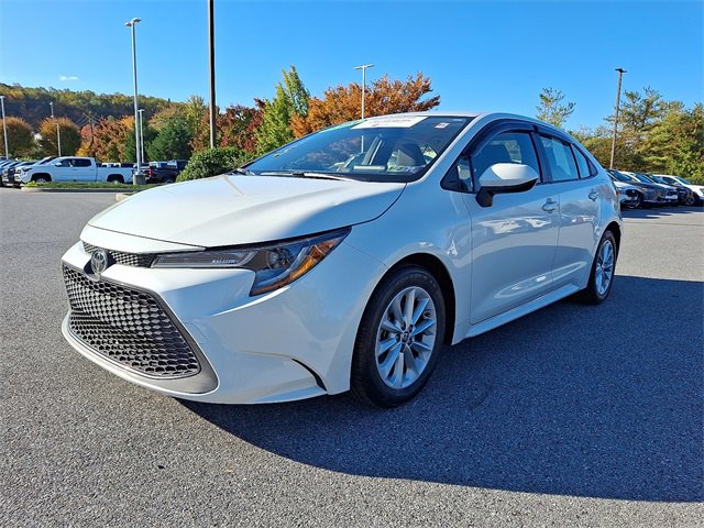2021 Toyota Corolla LE Premium photo 2
