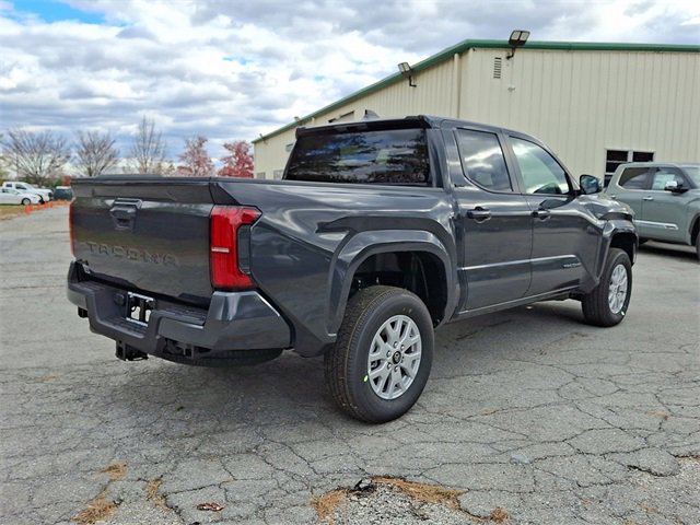 2025 Toyota Tacoma SR5 photo 4