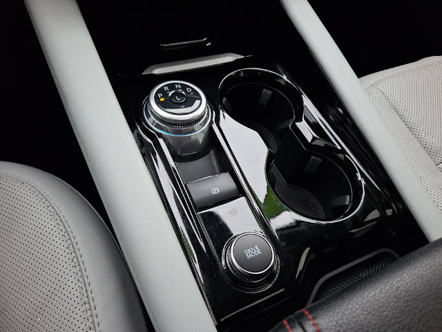 2025 Ford Explorer Platinum - Photo 16