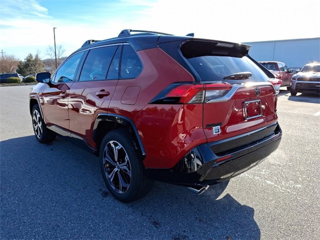 New 2025 Toyota RAV4 Plug-in Hybrid XSE SUV