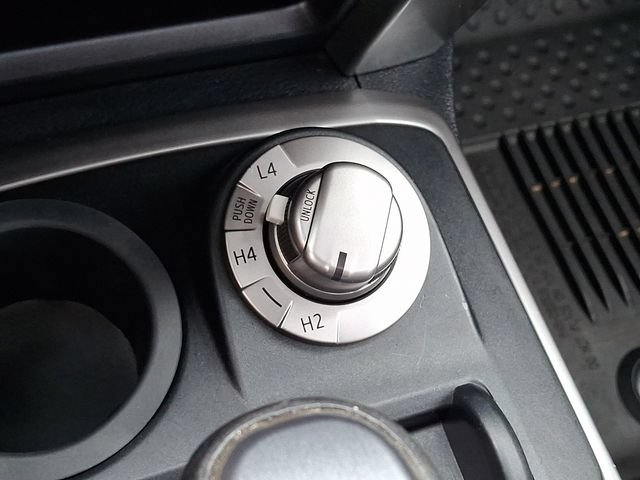 2014 Toyota 4Runner SR5 - Photo 24