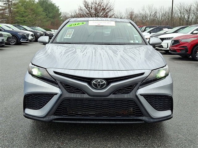 2023 Toyota Camry SE photo 2