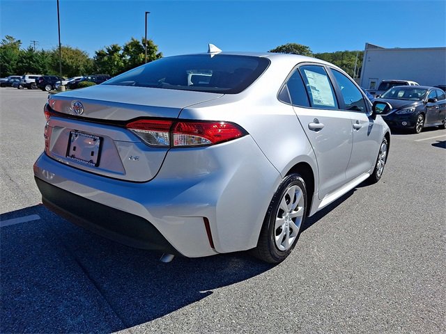 2026 Toyota Corolla LE photo 4